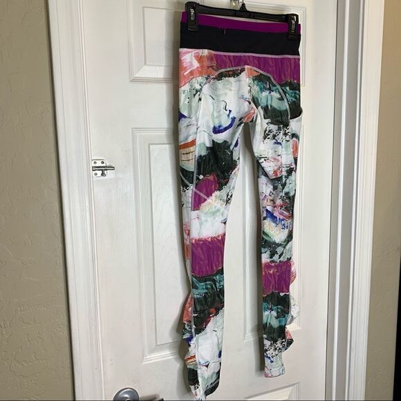 Lululemon Speed Tight III *All Full-On Luxtreme Pigment Wave Multi Plum Size 4 - Picture 8 of 9